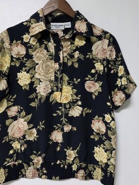 Women Alfred Dunner Petite Black Floral Short-Sleeve Shirt